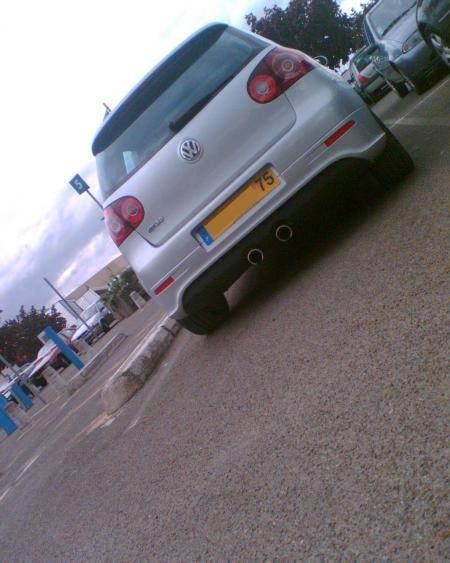 Volkswagen Golf V R32